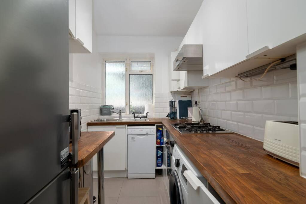 Apartament Stylish And Well Equipped Flat In Stockwell Londyn Zewnętrze zdjęcie