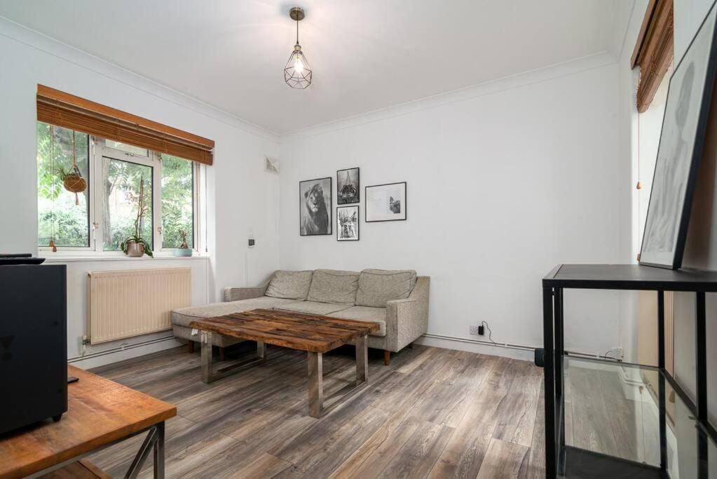 Apartament Stylish And Well Equipped Flat In Stockwell Londyn Zewnętrze zdjęcie