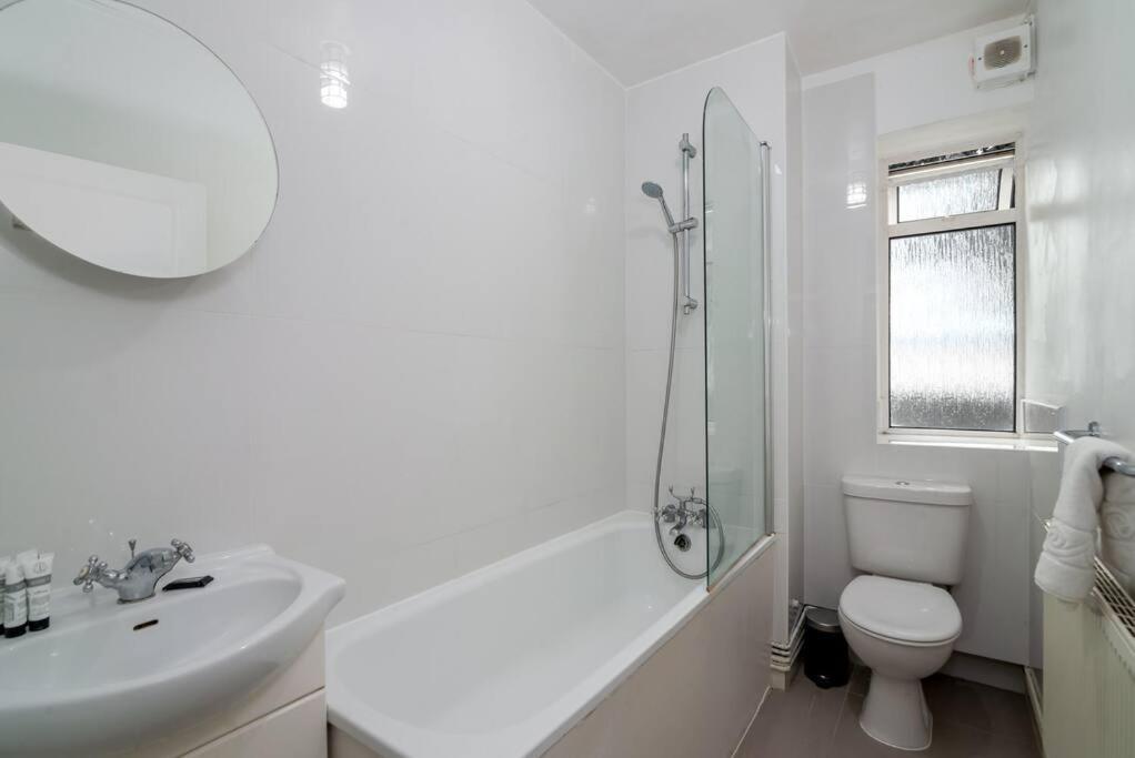 Apartament Stylish And Well Equipped Flat In Stockwell Londyn Zewnętrze zdjęcie