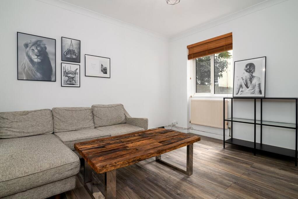 Apartament Stylish And Well Equipped Flat In Stockwell Londyn Zewnętrze zdjęcie